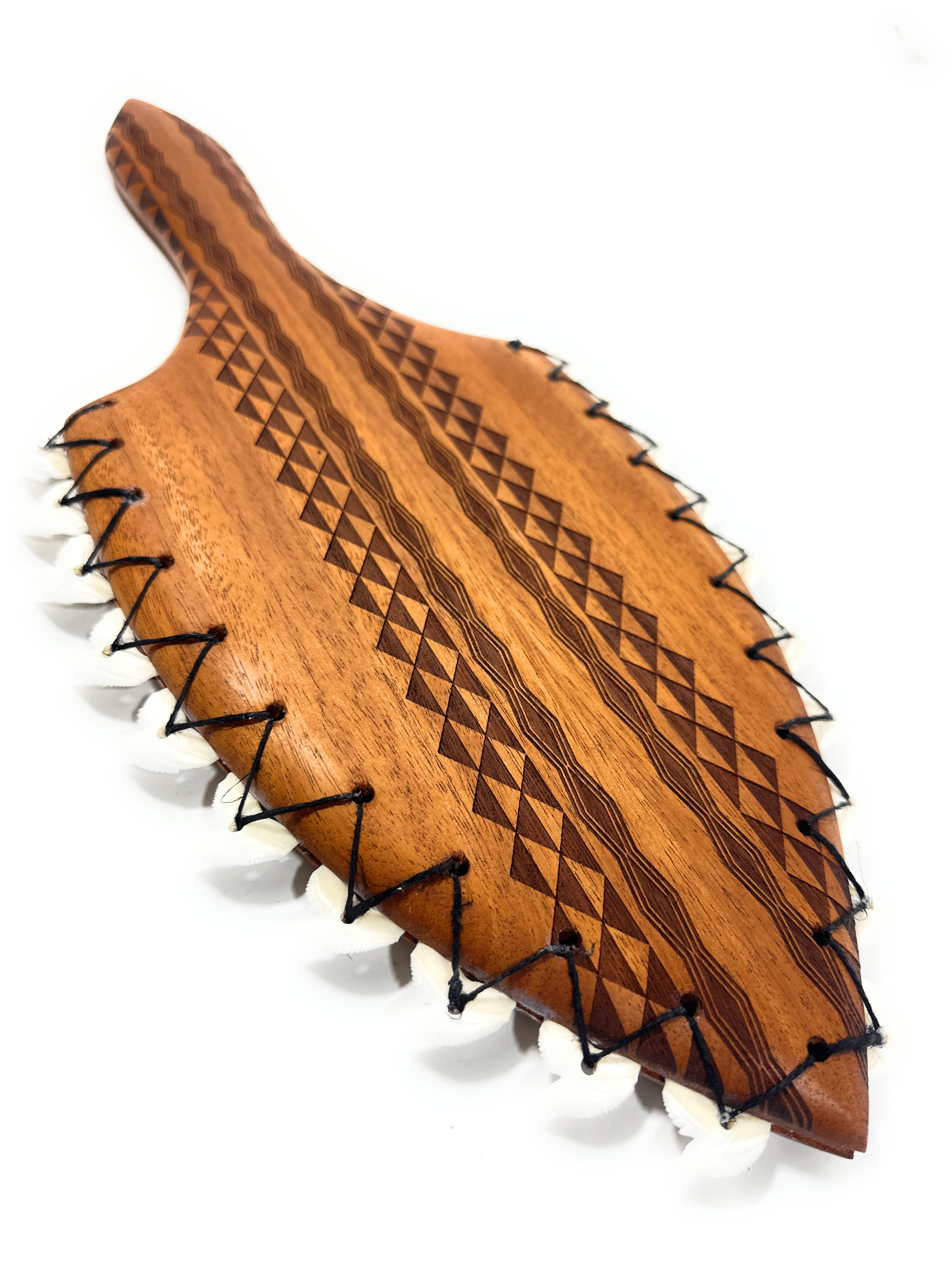 Alii Hawaiian Club 19 inch with Etched Tribal Design - Lei O Mano | #koa1595n Alii Hawaiian Club 19 inch with Etched Tribal Design - Lei O Mano | #koa1595n